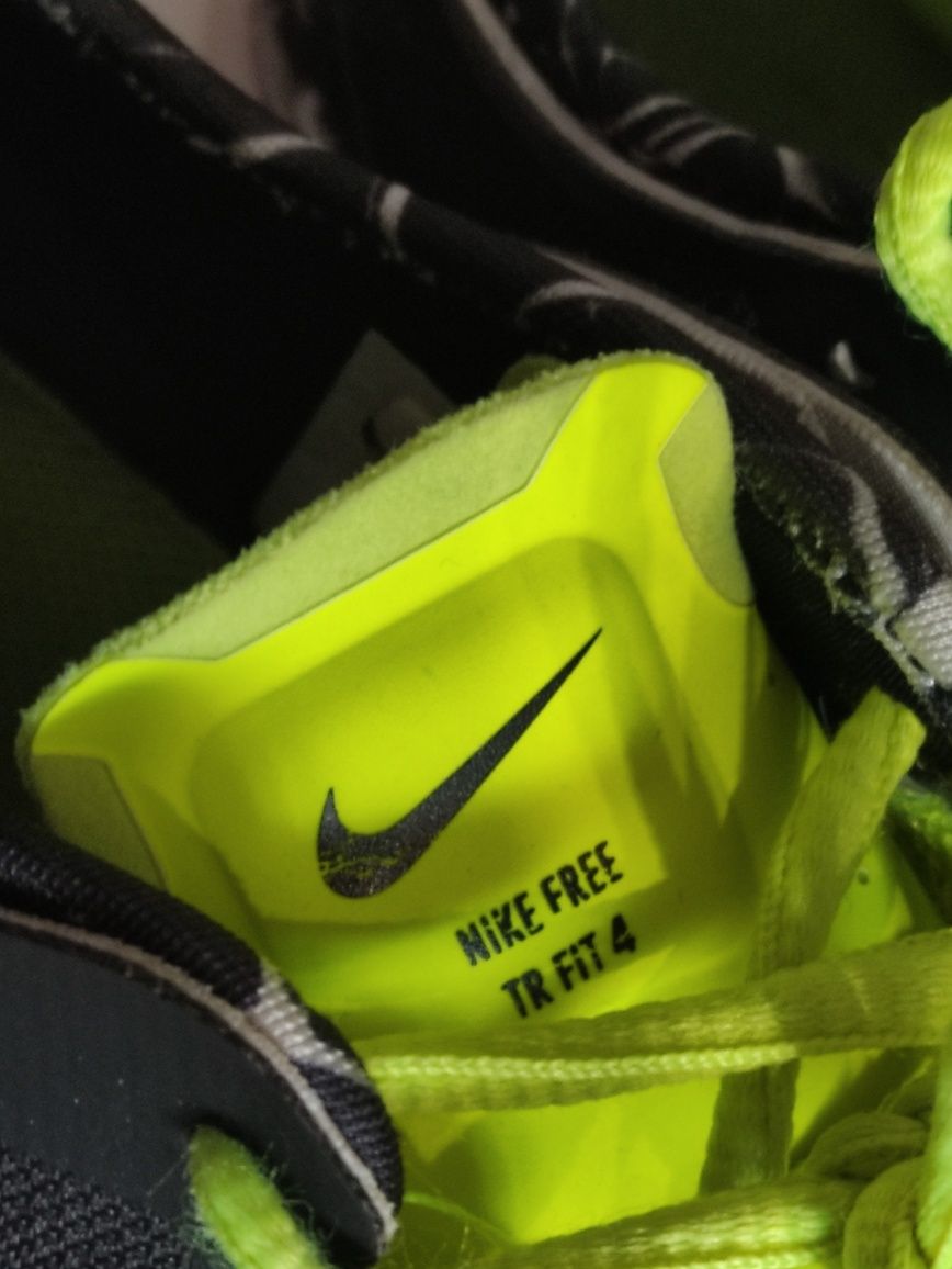 Buty do biegania Nike Dres TR FIT 4 roz. 38/24cm