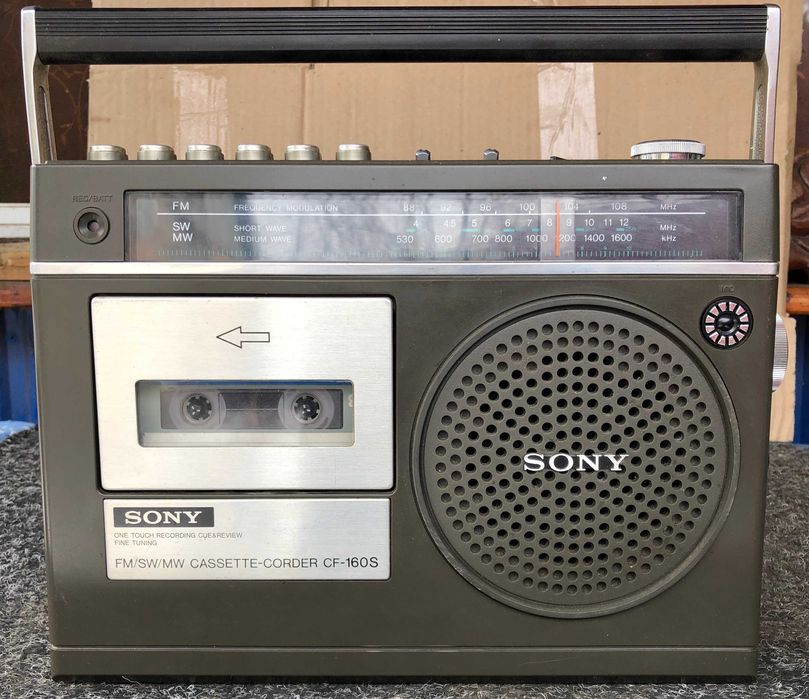 Магнітола SONYCF-160S  SHARP WQ 261
