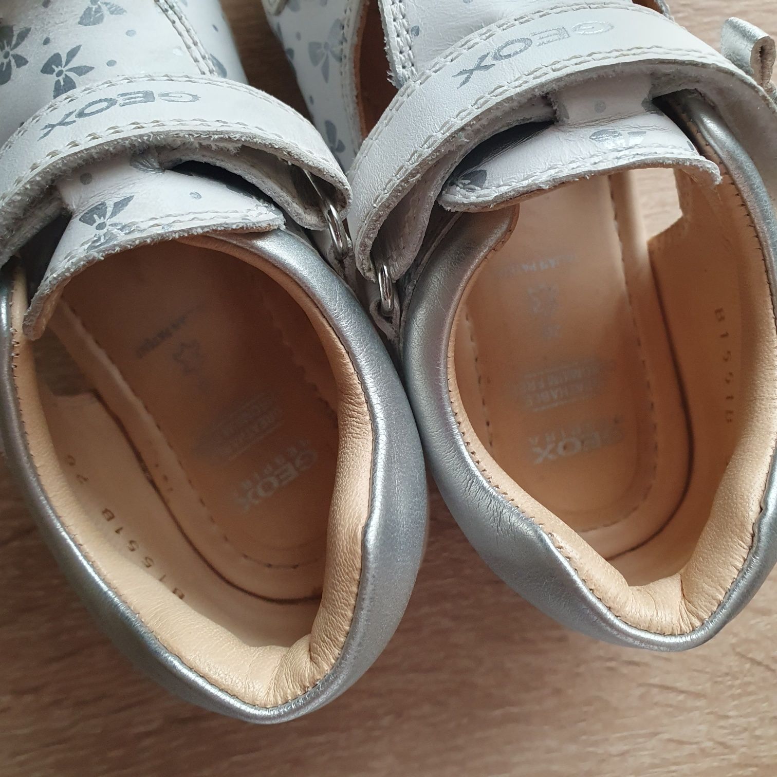 Sandałki geox dla dziewczynki r. 26 sandały geox skóra