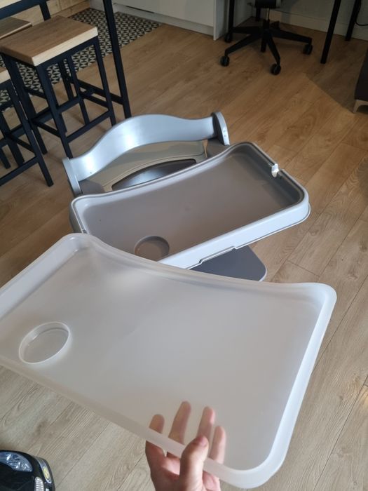 Krzesełko Hauck Alpha + akcesoria (tacka, zestaw pojemników)