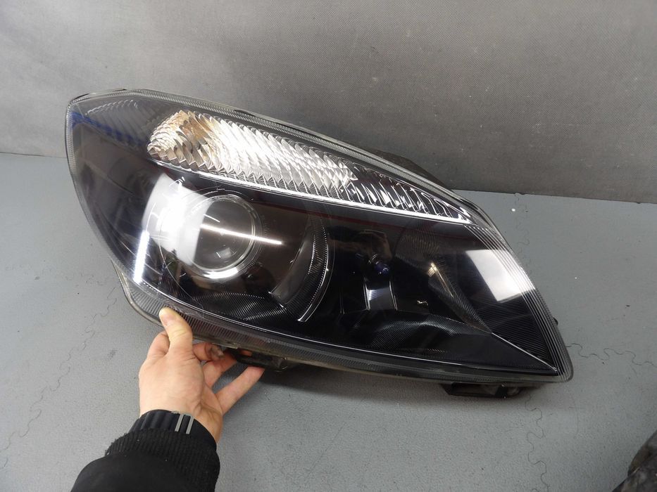 Skoda Fabia 2 II Lift MONTE CARLO Lampy Przód Przednie Lewa + Prawa EU