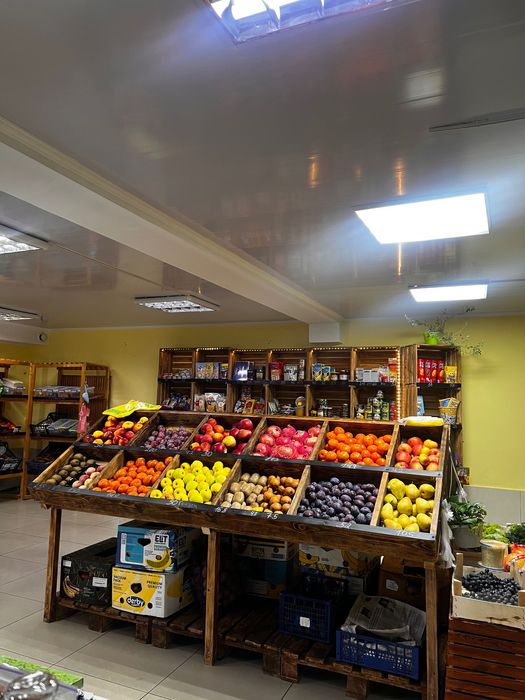 Стелажі, ящики деревʼяні