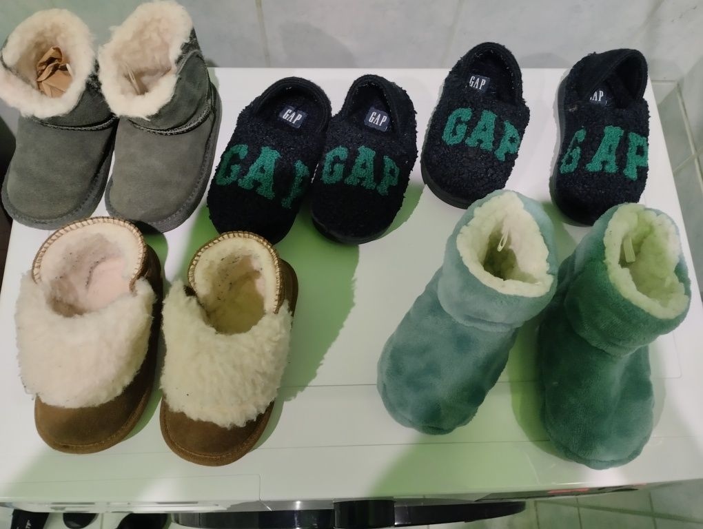 Markowe buty letnie i zimowe oraz kapcie 2pary i jedne sandały croccs