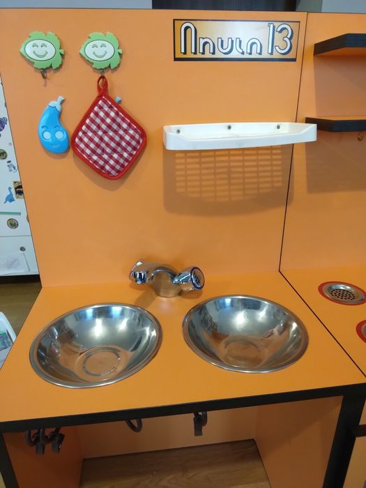 Kuchnia drewniana dla dzieci