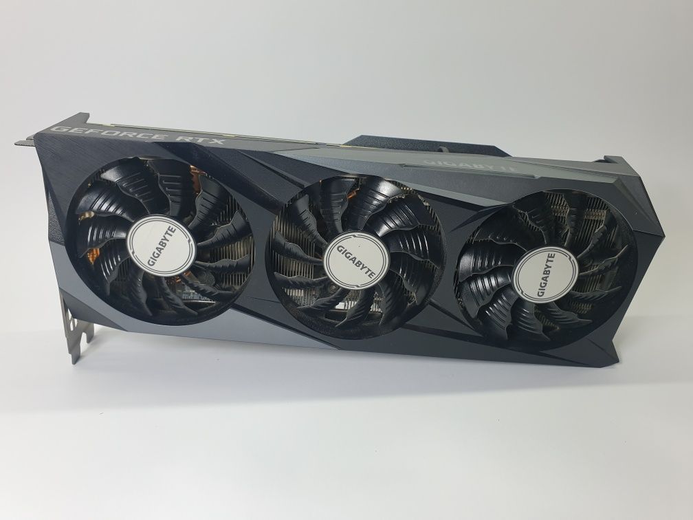 Продам Видеокарту Gigabyte GEFORCE RTX 3070 8GB в идеальном состоянии!