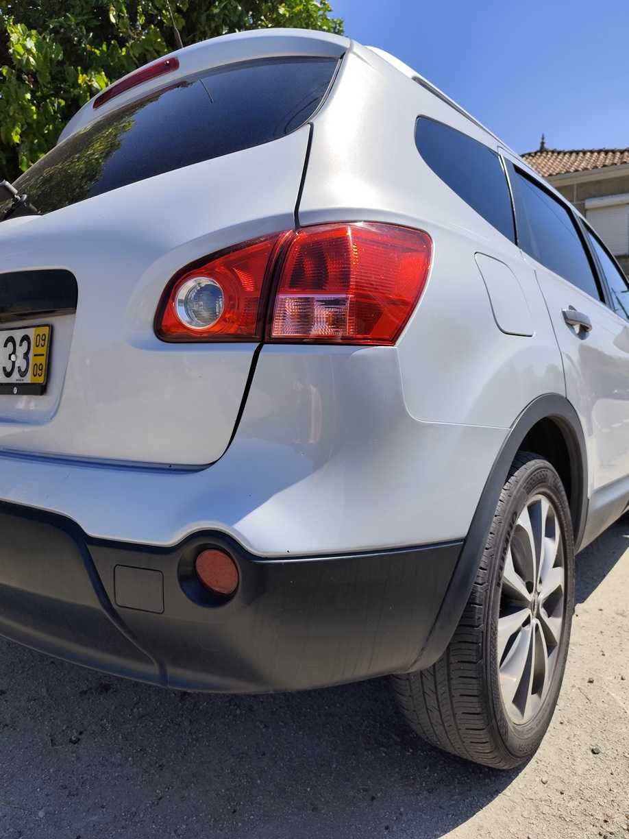 Nissan Qashqai +2 dCi Tekna