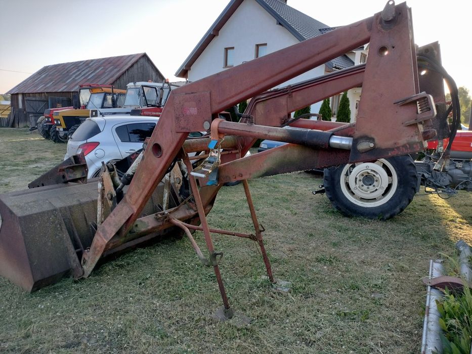 Ładowacz czołowy # Tur