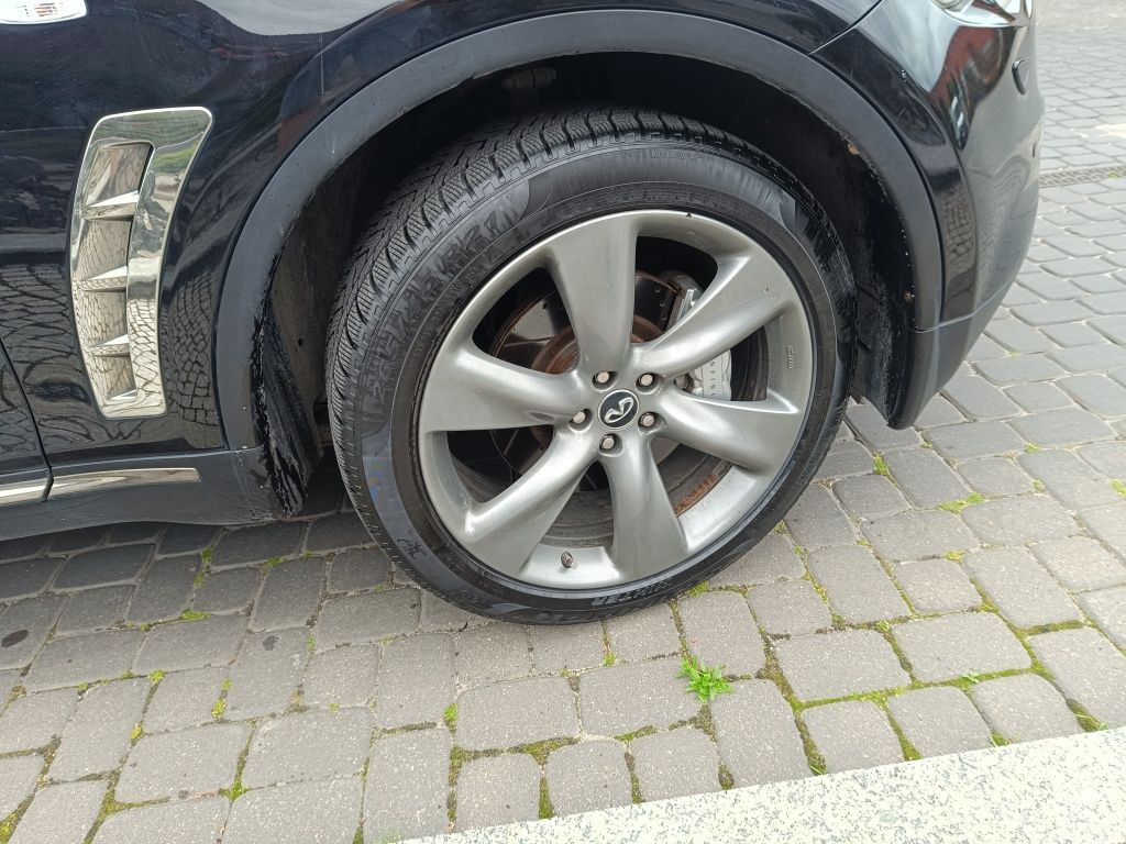 Infiniti FX50 390 KM Stan bardzo dobry