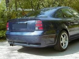 VW PASSAT B5 SEDAN - spoiler na klape 3 CZESCIOWY Tuning