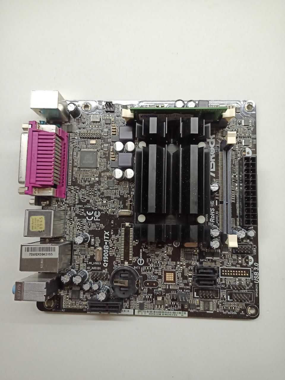 ASRock Q1900B mini-ITX