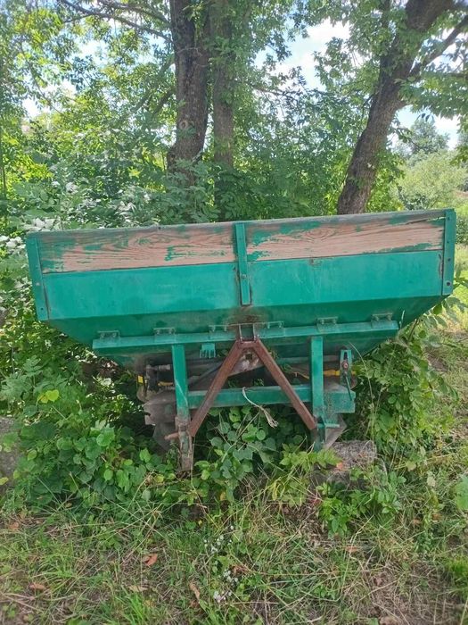 Продам розкидач добрив МВД 1000