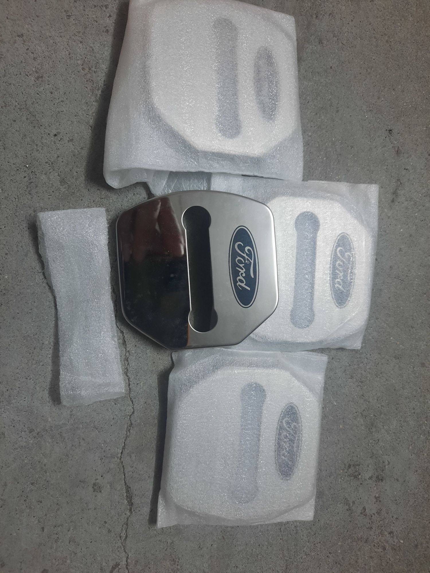 Tampas Ford fecho porta