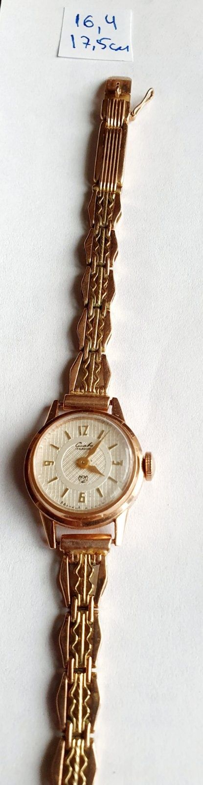 Продам женские золотые часы с браслетом производства СССР