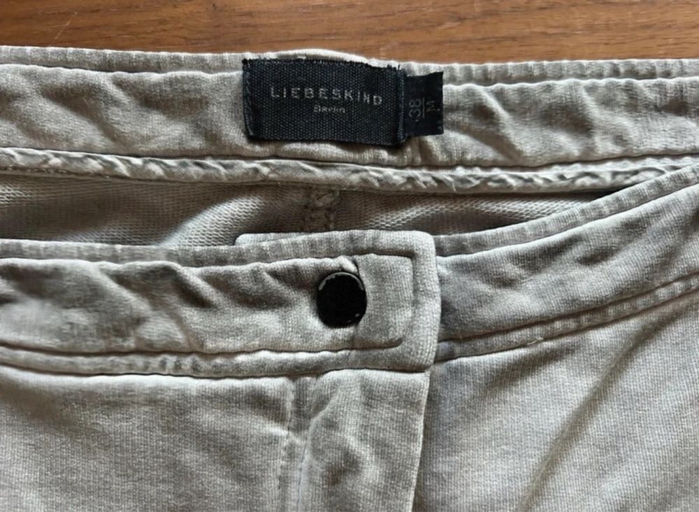 Liebeskind M-L dlugie mieciutkie spodnie szare.