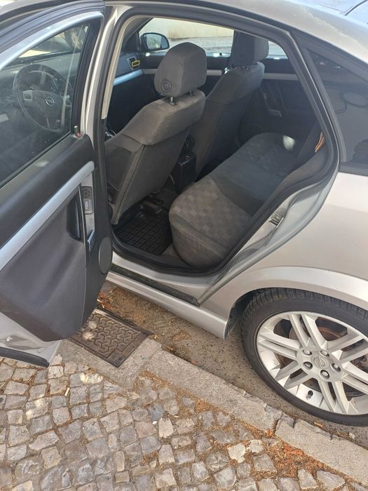 Opel vectra 1.9 150 cv