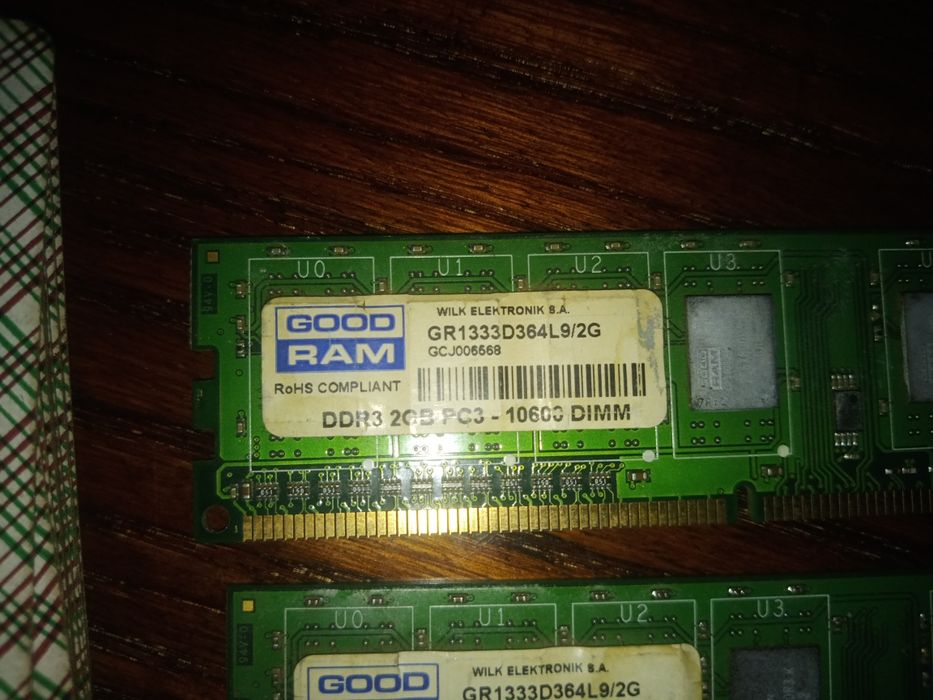 Планки памяти на пк по 2 гига