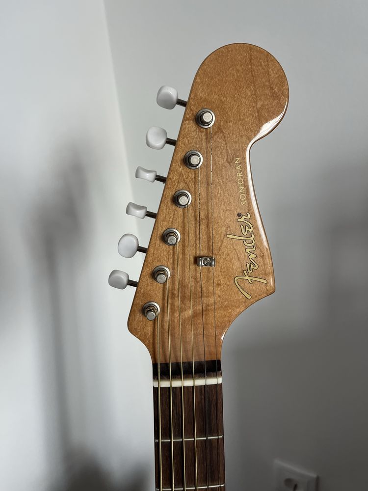 Guitarra Fender Sonoran SCE