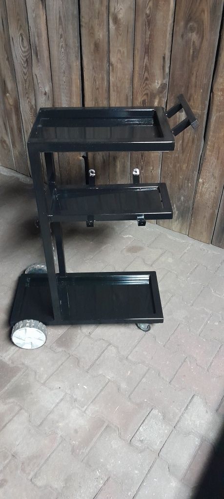Mobilny wózek pod spawarkę