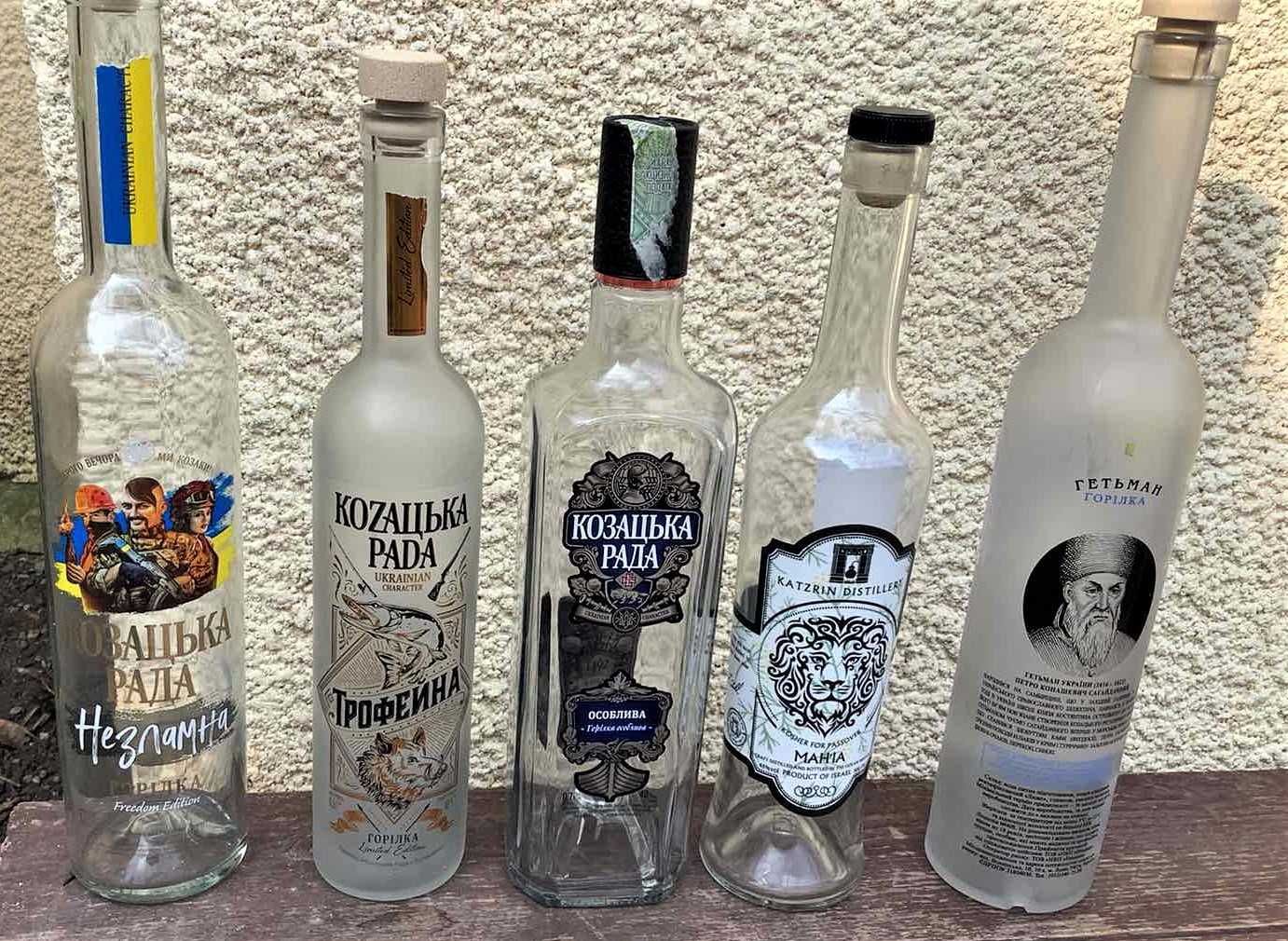 скляні ємності для напоїв