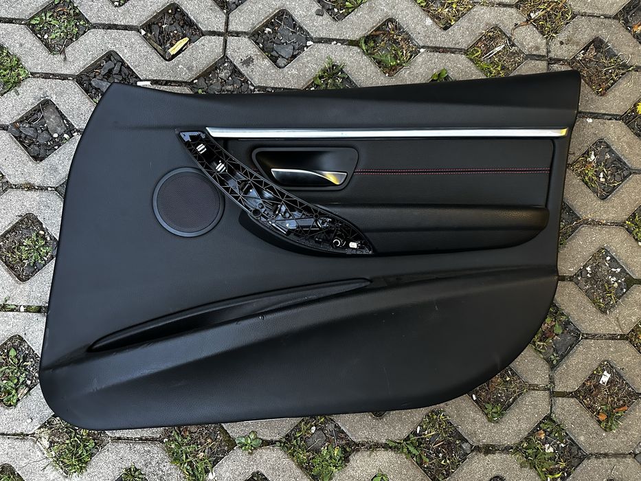 BMW F30 Boczek prawy przód Sensatec Akzent-rot