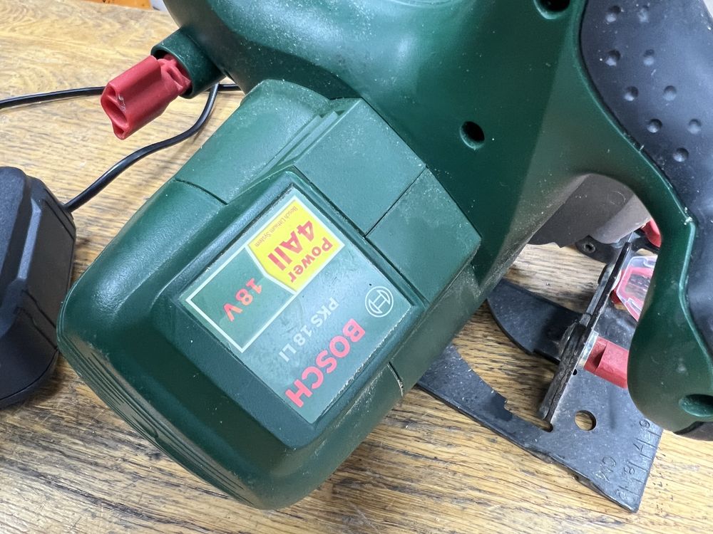 Аккумуляторная дисковая пила Bosch PKS 18 Li