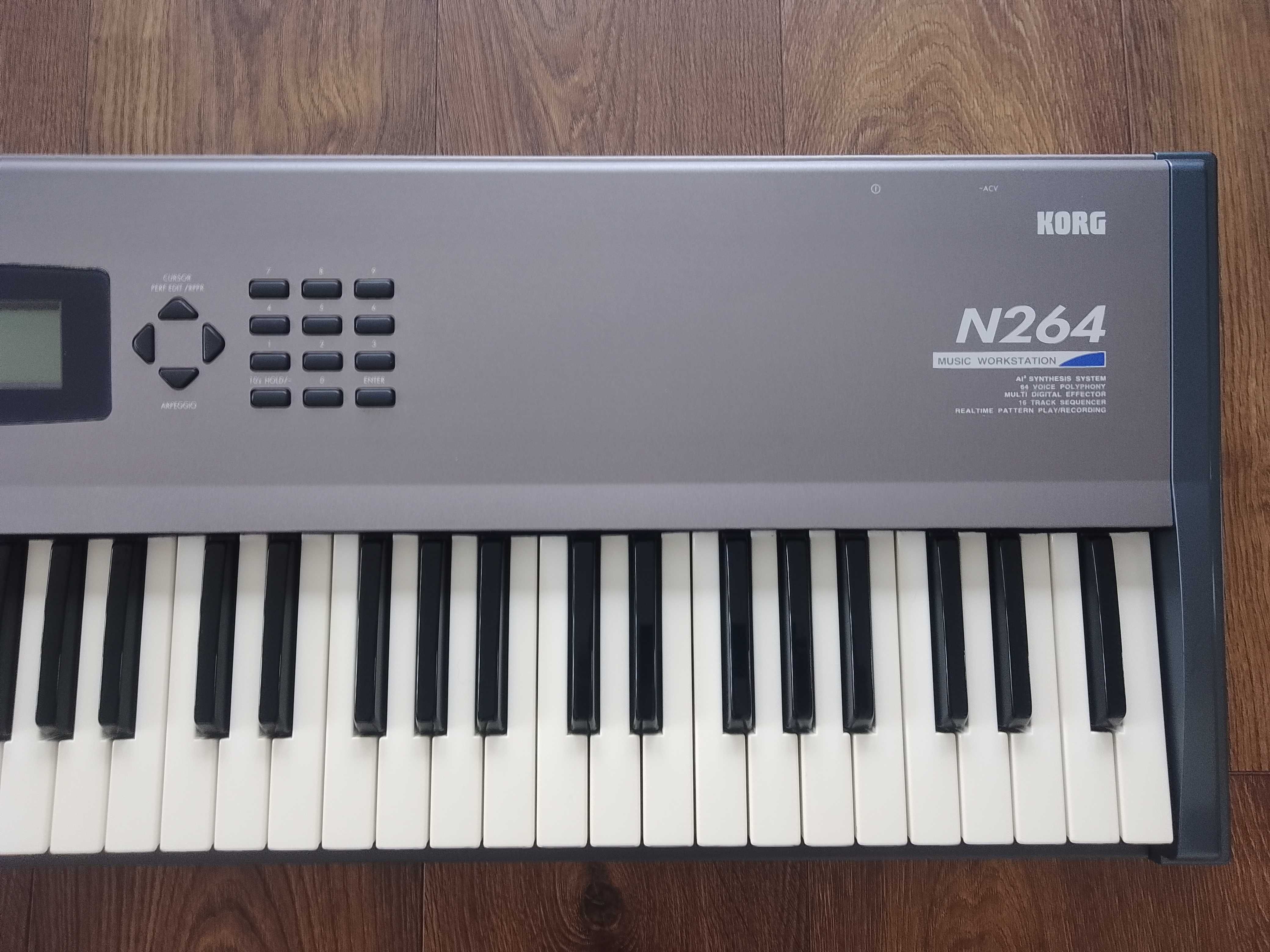 Korg N264 plus hardcase