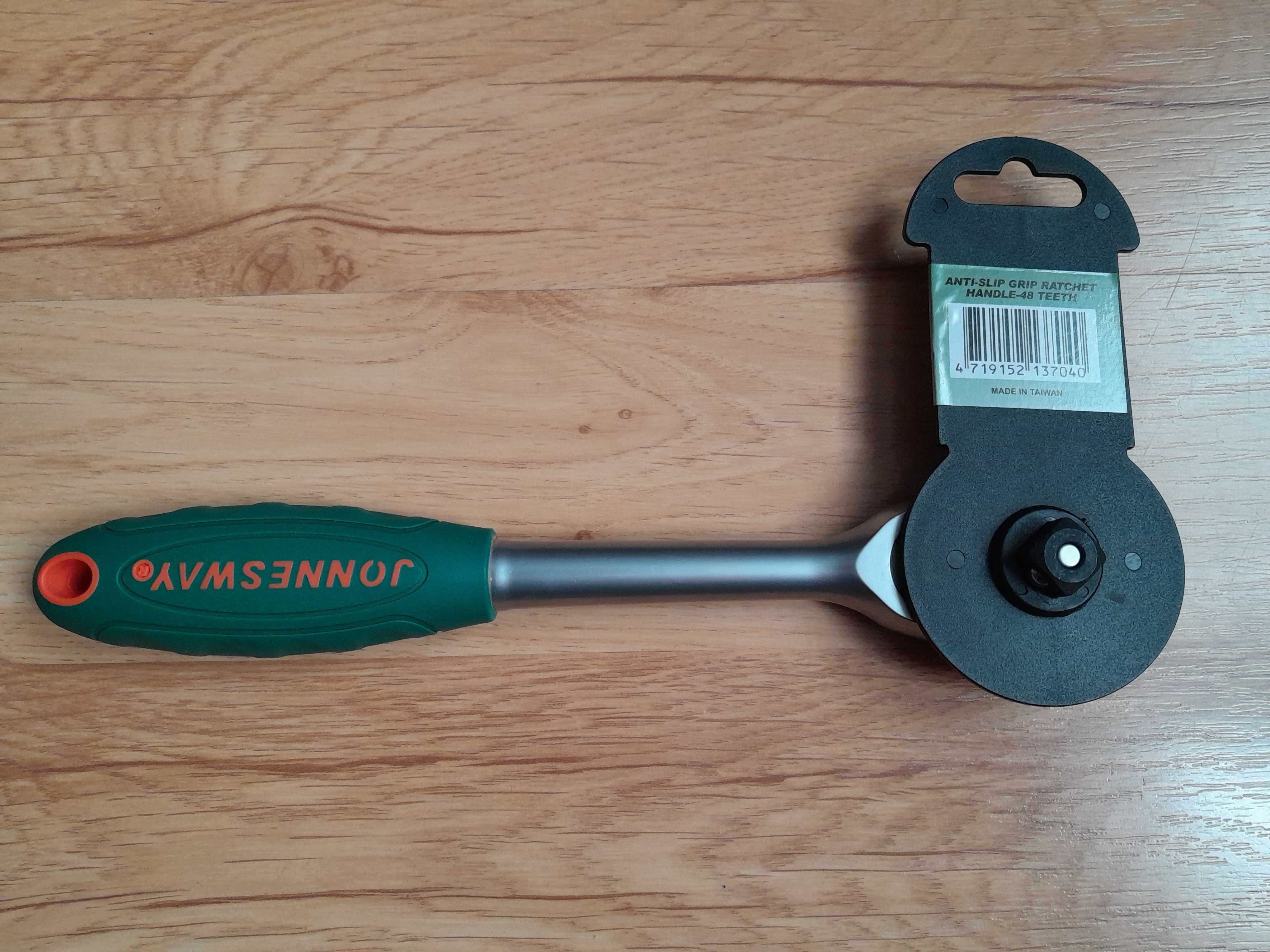 Klucz może być używany także do roweru R3704 1/2"