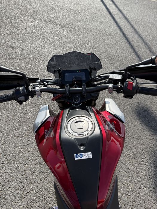 Honda cb 125r 2023