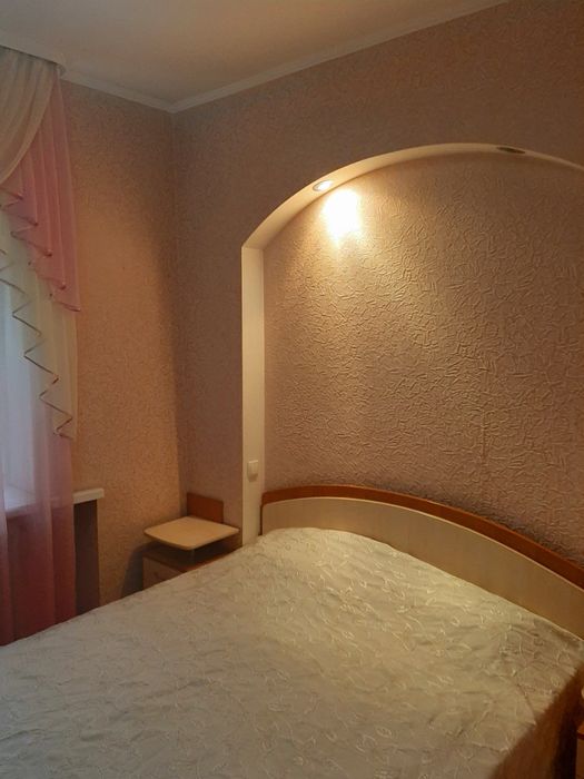 Оренда 2-х кім квартури посуточно , горняцкий