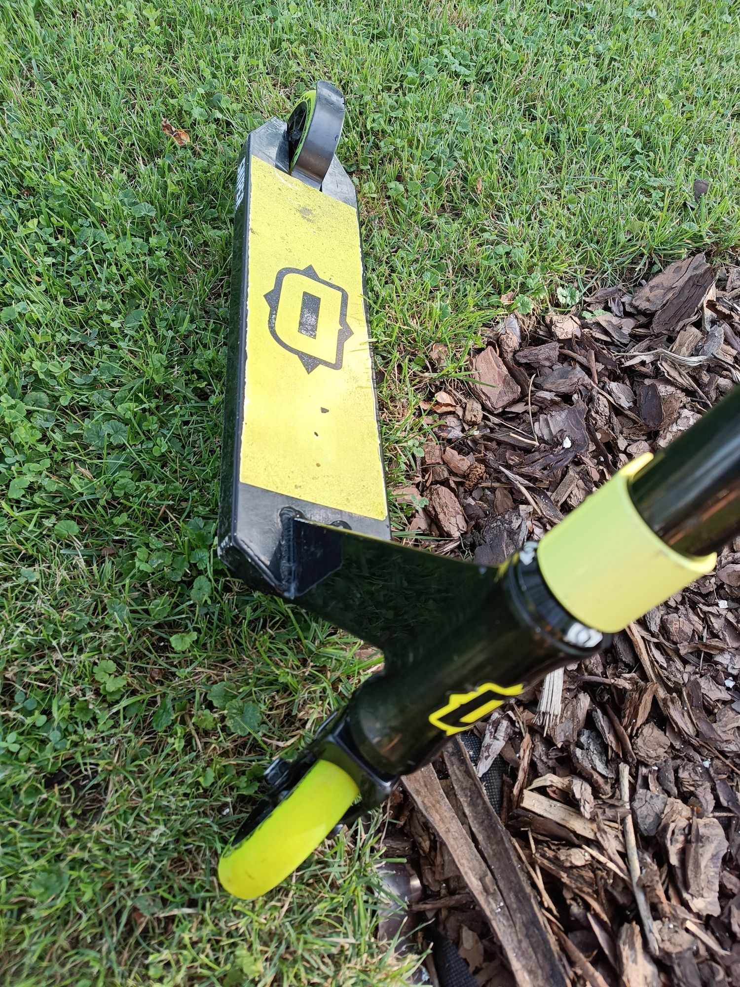 Hulajnoga wyczynowa Dominator Sniper Black Neon Yellow