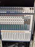 Mixer-    Soundcraft. Signature 16