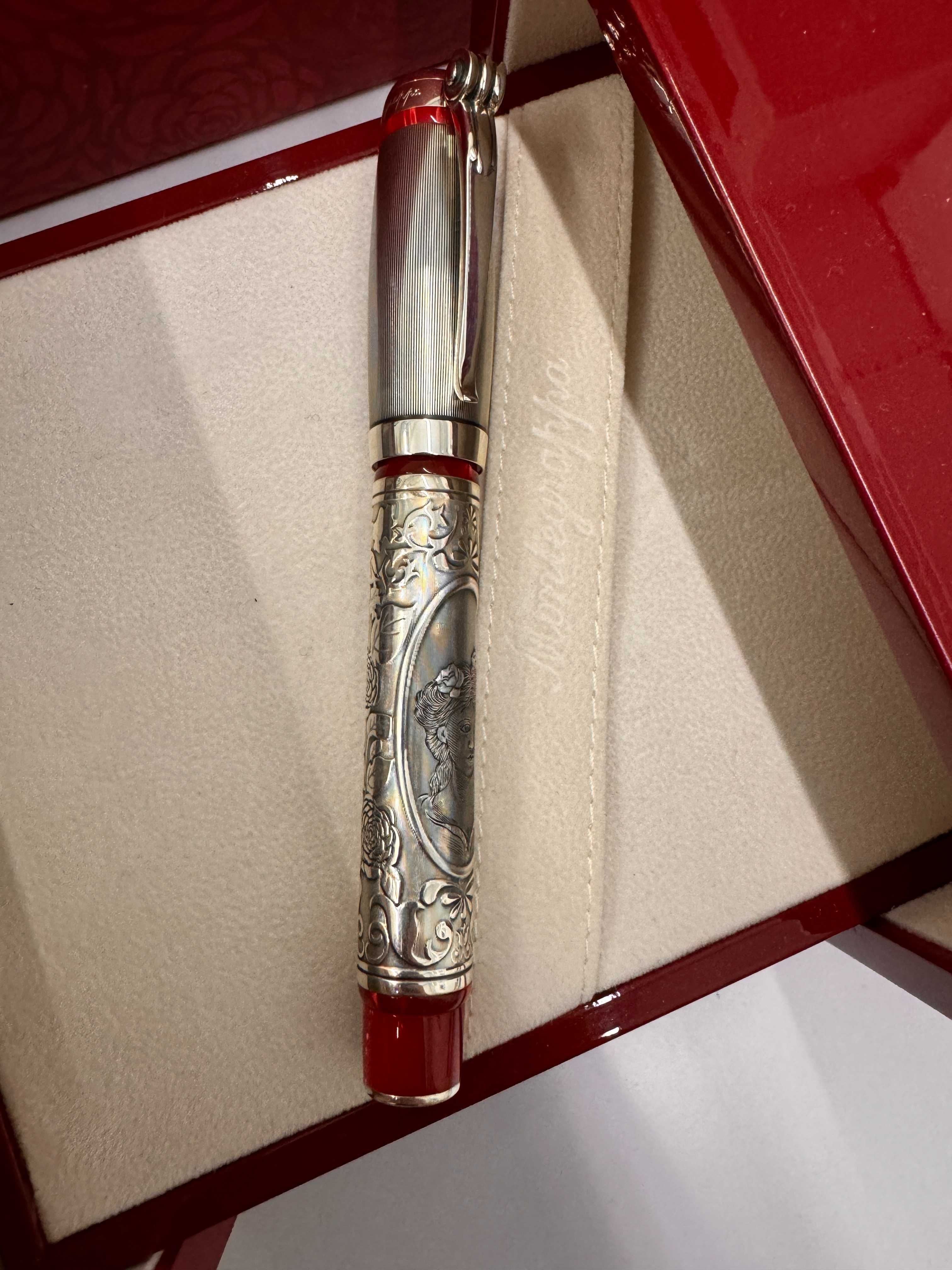 Новая ручка MONTEGRAPPA Latraviata