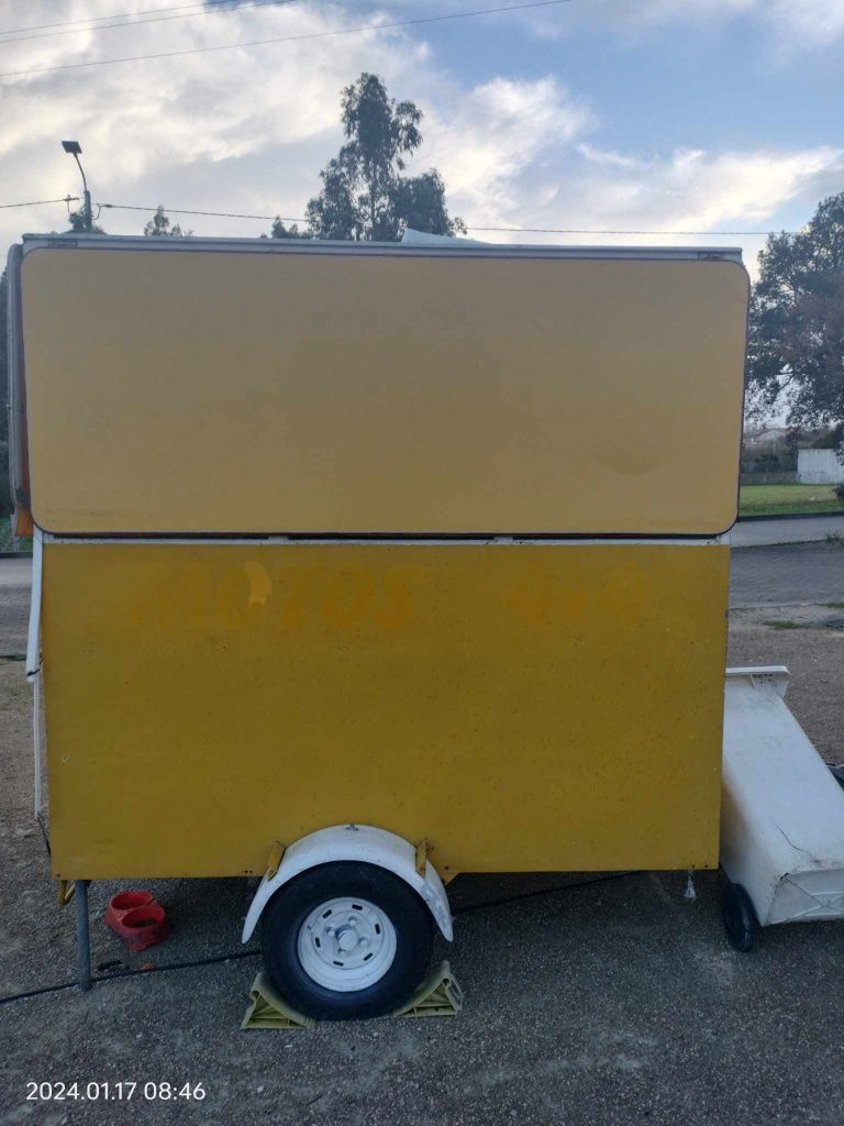 Reboque para negócio venda ambulante