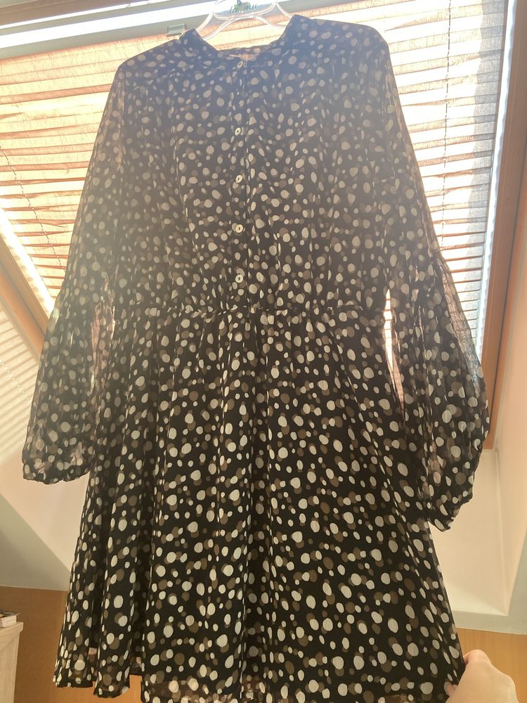 Sukienka czarna w kropki XL