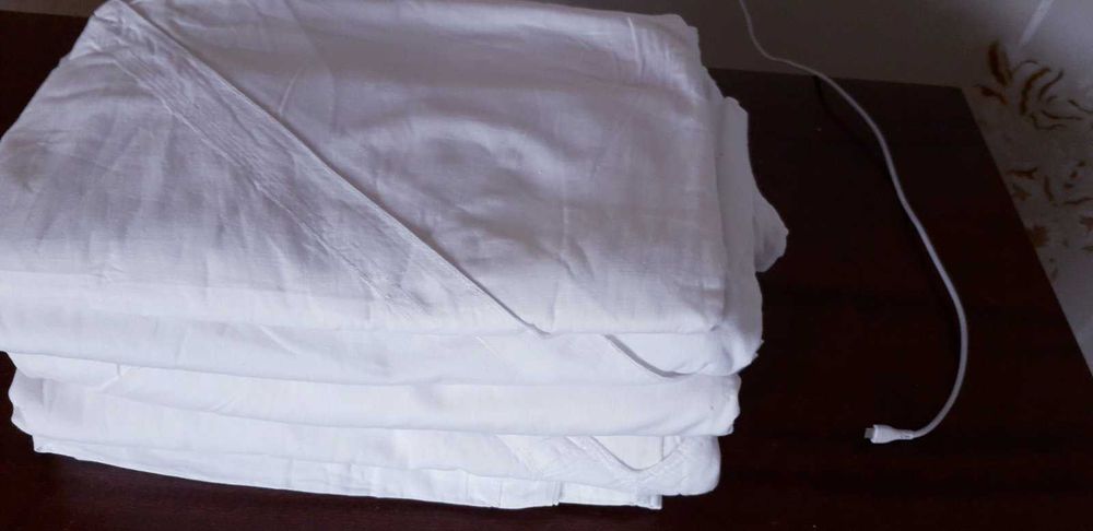 Білі бавовняні підковдри півтораспальні