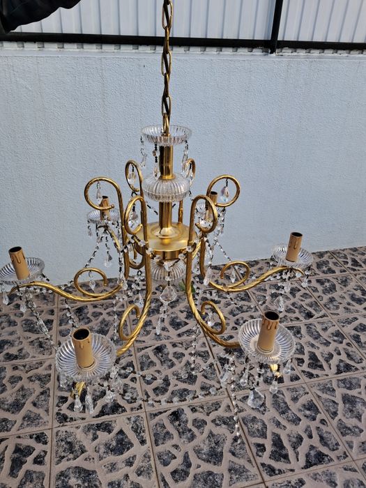 Candeeiro  de tecto  espetacular.