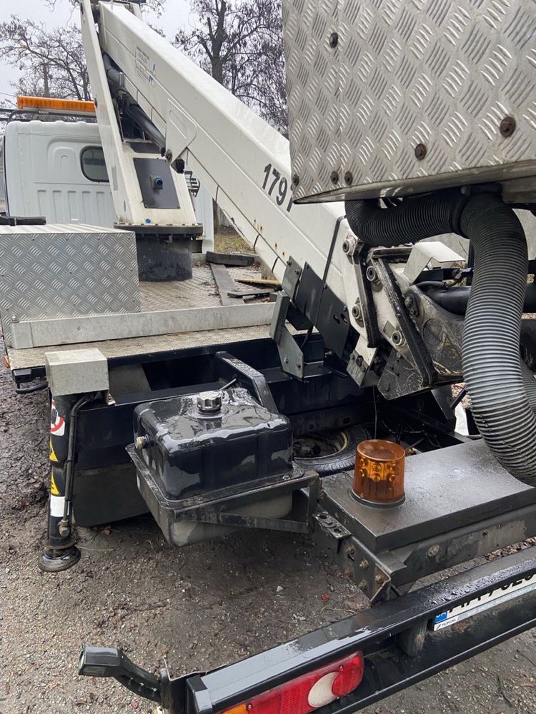 Вишка, Nissan Cabstar