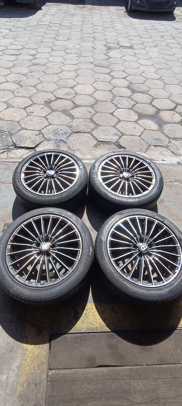 Felgi aluminiowe OZ 17 cali 5x100