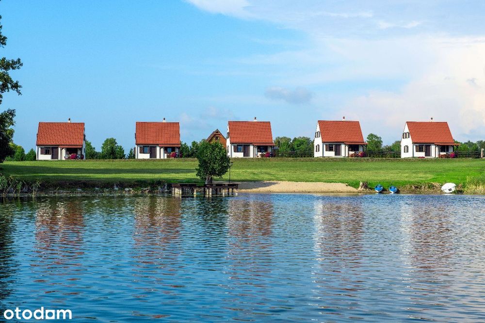 5 murowanych domów z linią brzegową na Mazurach