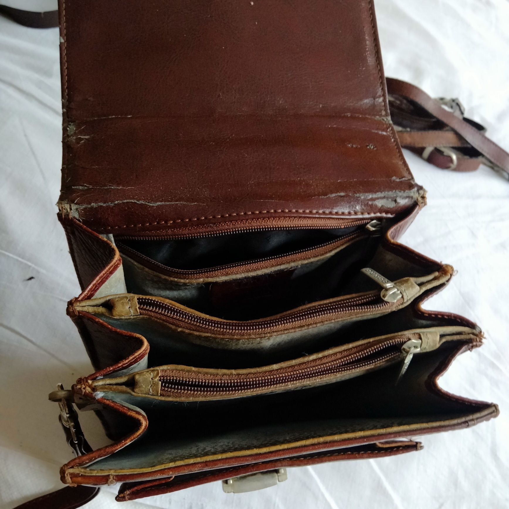 Кожаные сумка-планшет и барсетка