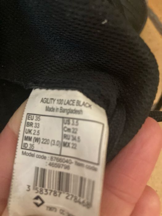 Buty piłkarskie- na piłke/korki rozm 35