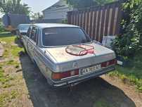 Розбираю мерседес w123