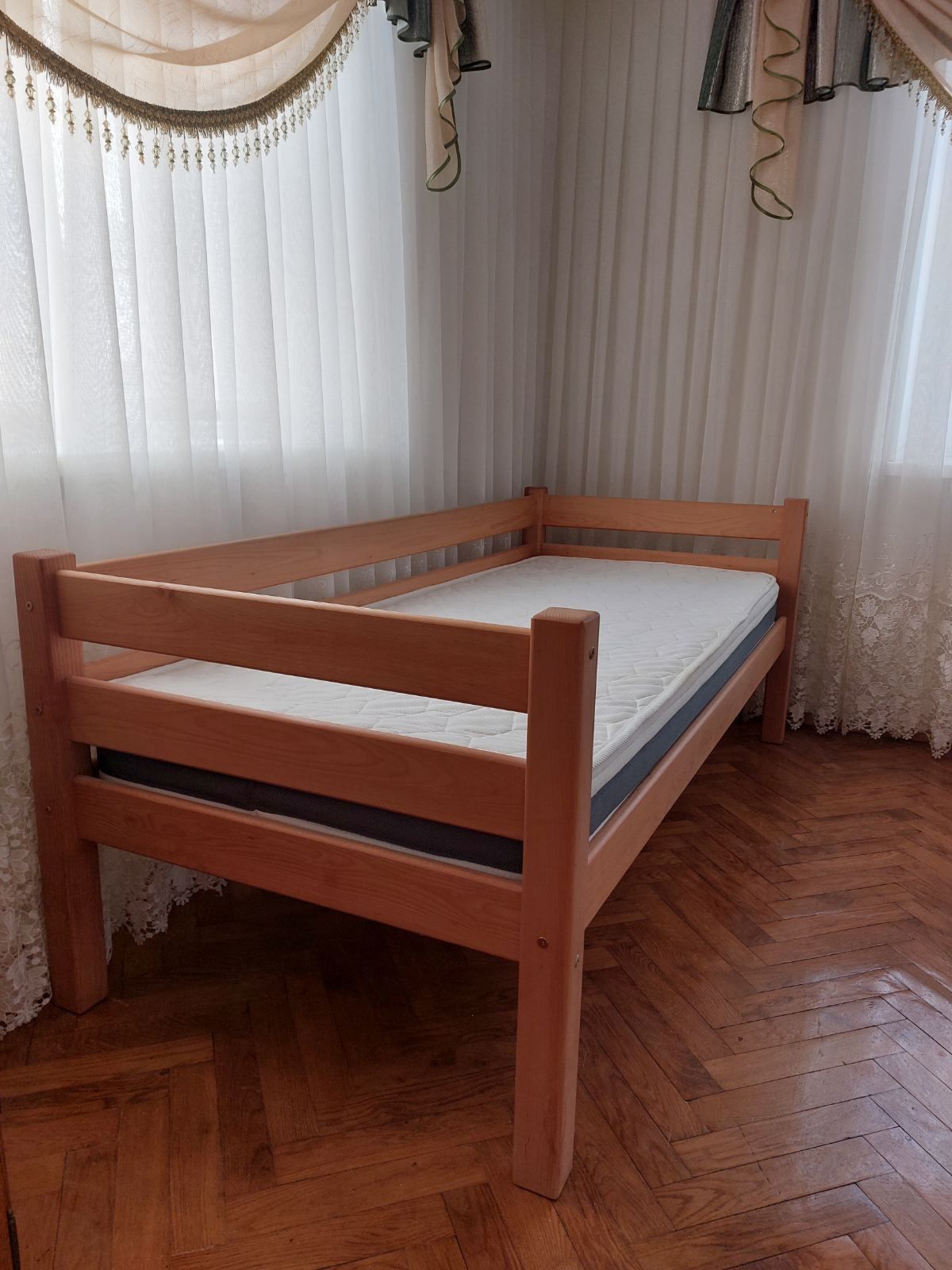 Ліжко дерев'яне Нота з матрасом