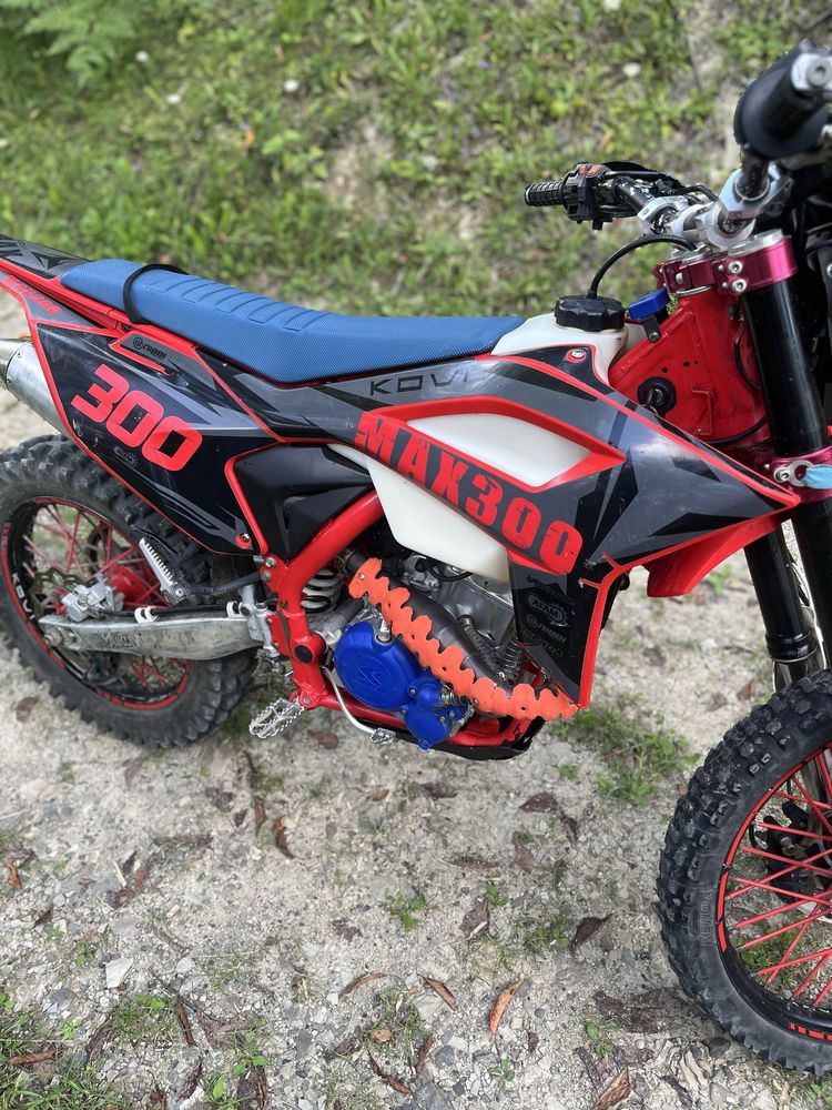 Продам мотоцикл KOVI MAX 300