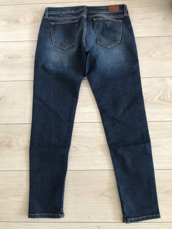 JEANSY GUESS - rozmiar 29
