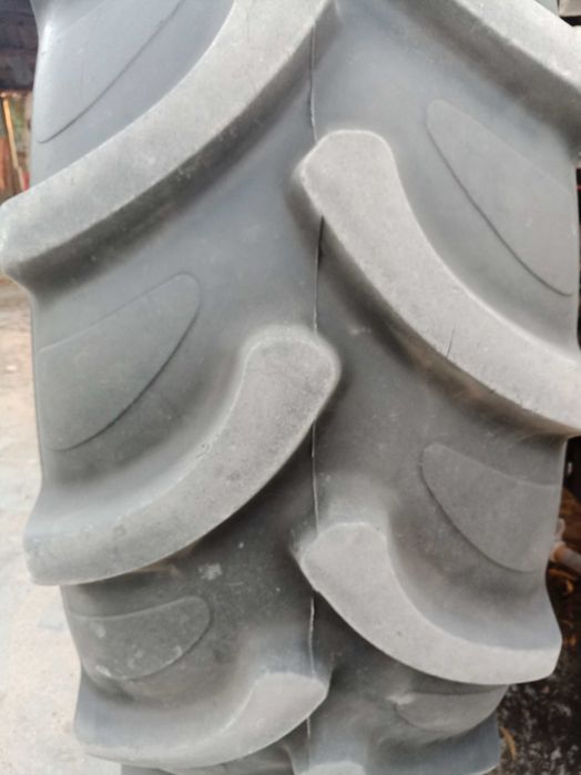 Venda de semeador de batatas e tractor