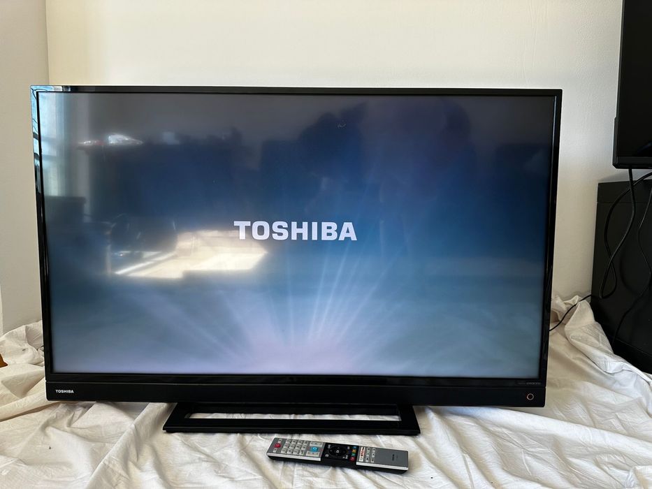 Televisao toshiba 43”