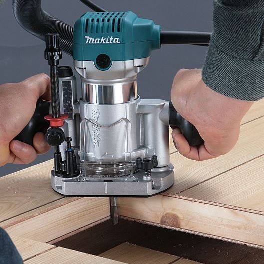 Фрезер Makita RT0702CX2J, (RT0700CX2J)