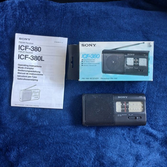 Радиоприймач Sony ICF-380 FM/AM