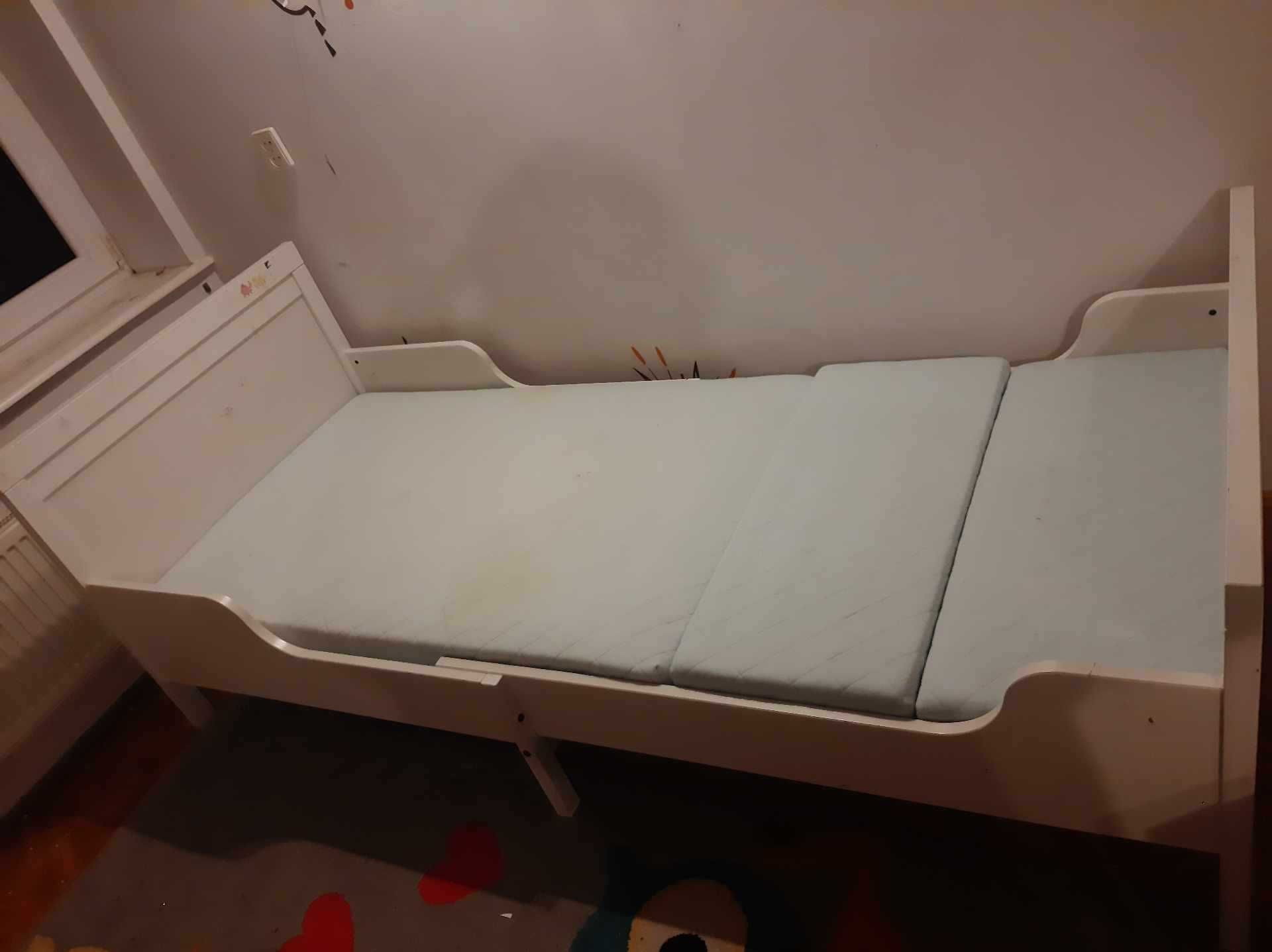 Łóżko dziecięce IKEA używane dla dziewczynki + materac + stelaż